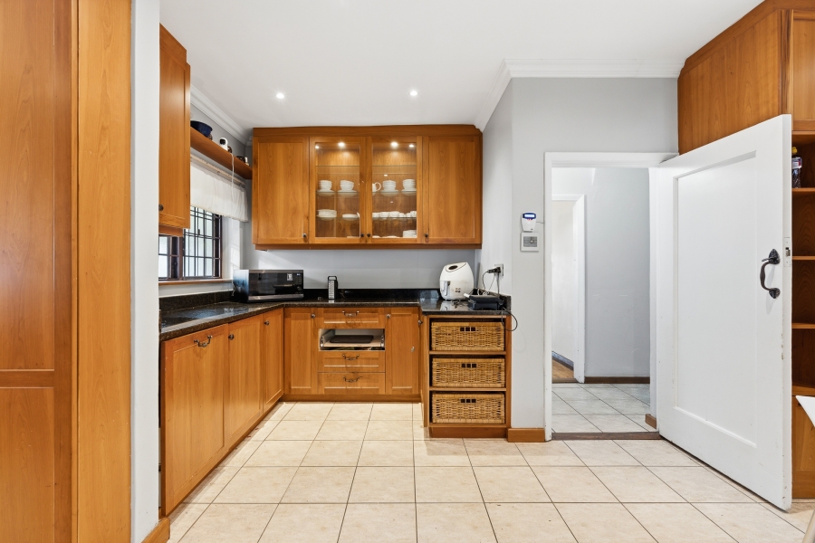 5 Bedroom Property for Sale in Pinelands Western Cape